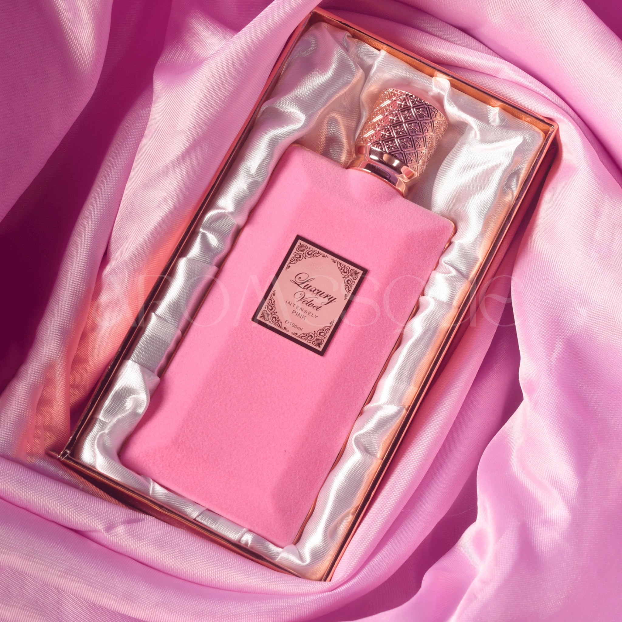 Luxury Velvet Intensely Pink